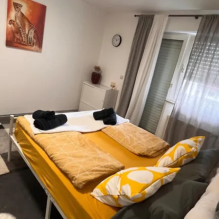 Apartment Ferienwohnung *